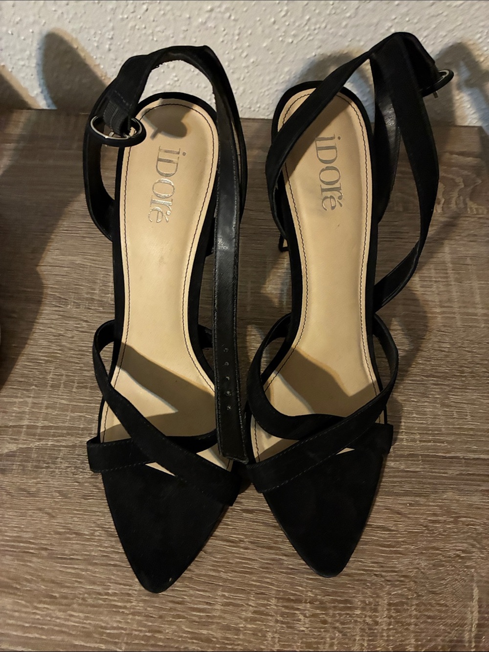 Black Strappy Pointed-Toe Women’s Heels